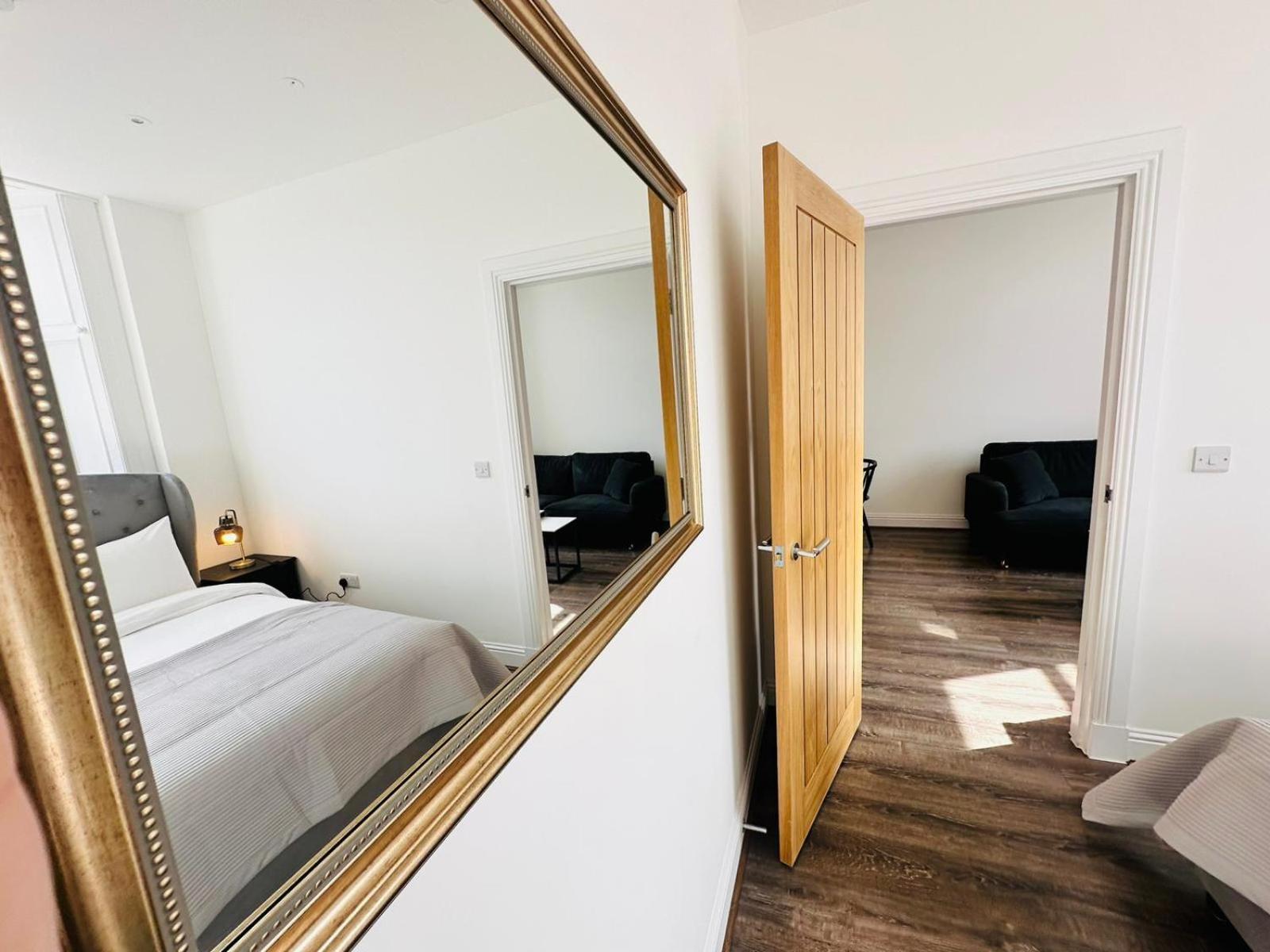 Barnet House Serviced Apartments Dunfermline Exterior foto