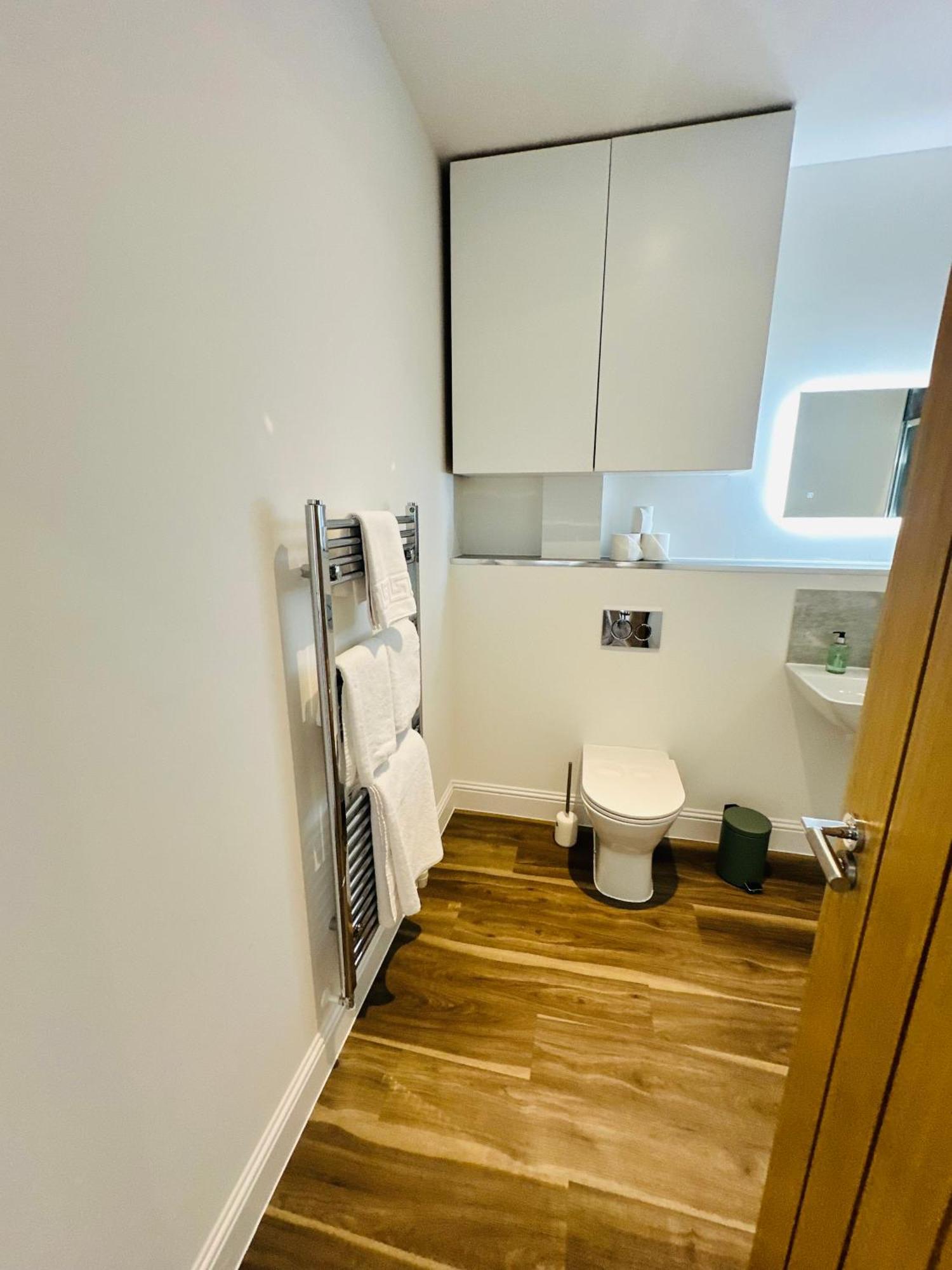 Barnet House Serviced Apartments Dunfermline Exterior foto
