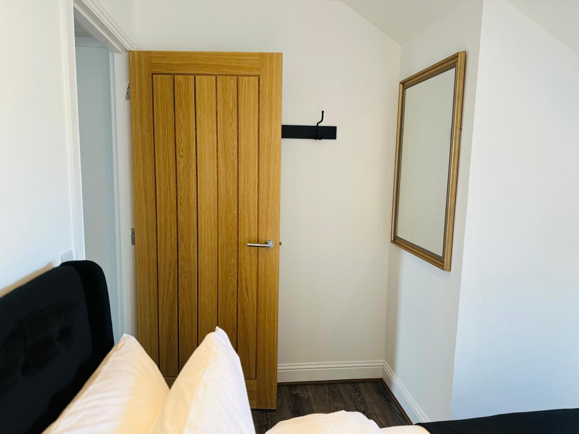 Barnet House Serviced Apartments Dunfermline Exterior foto