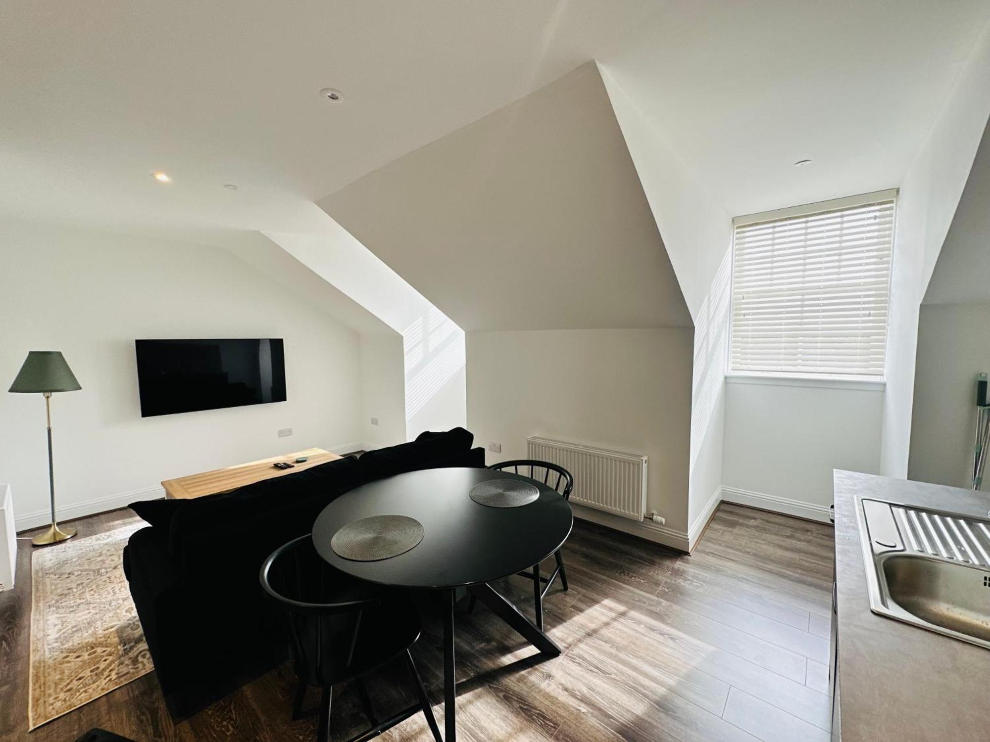 Barnet House Serviced Apartments Dunfermline Exterior foto