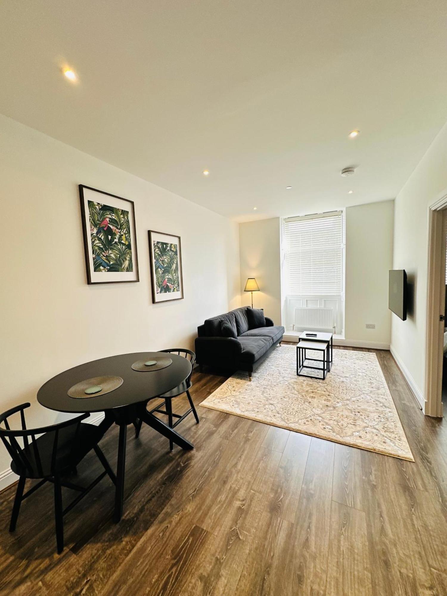 Barnet House Serviced Apartments Dunfermline Exterior foto