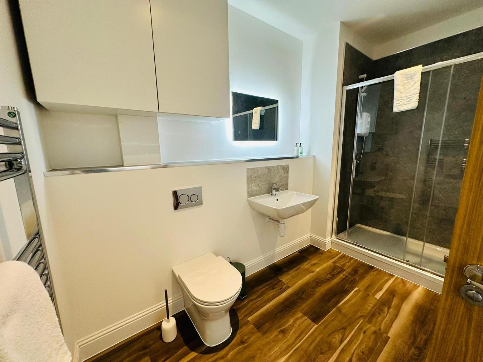 Barnet House Serviced Apartments Dunfermline Exterior foto